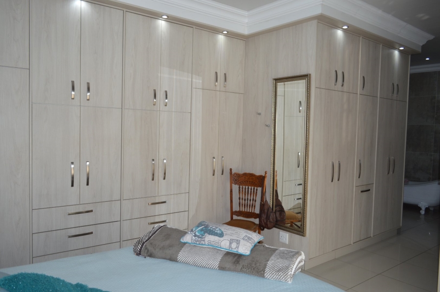 3 Bedroom Property for Sale in Wilkoppies North West